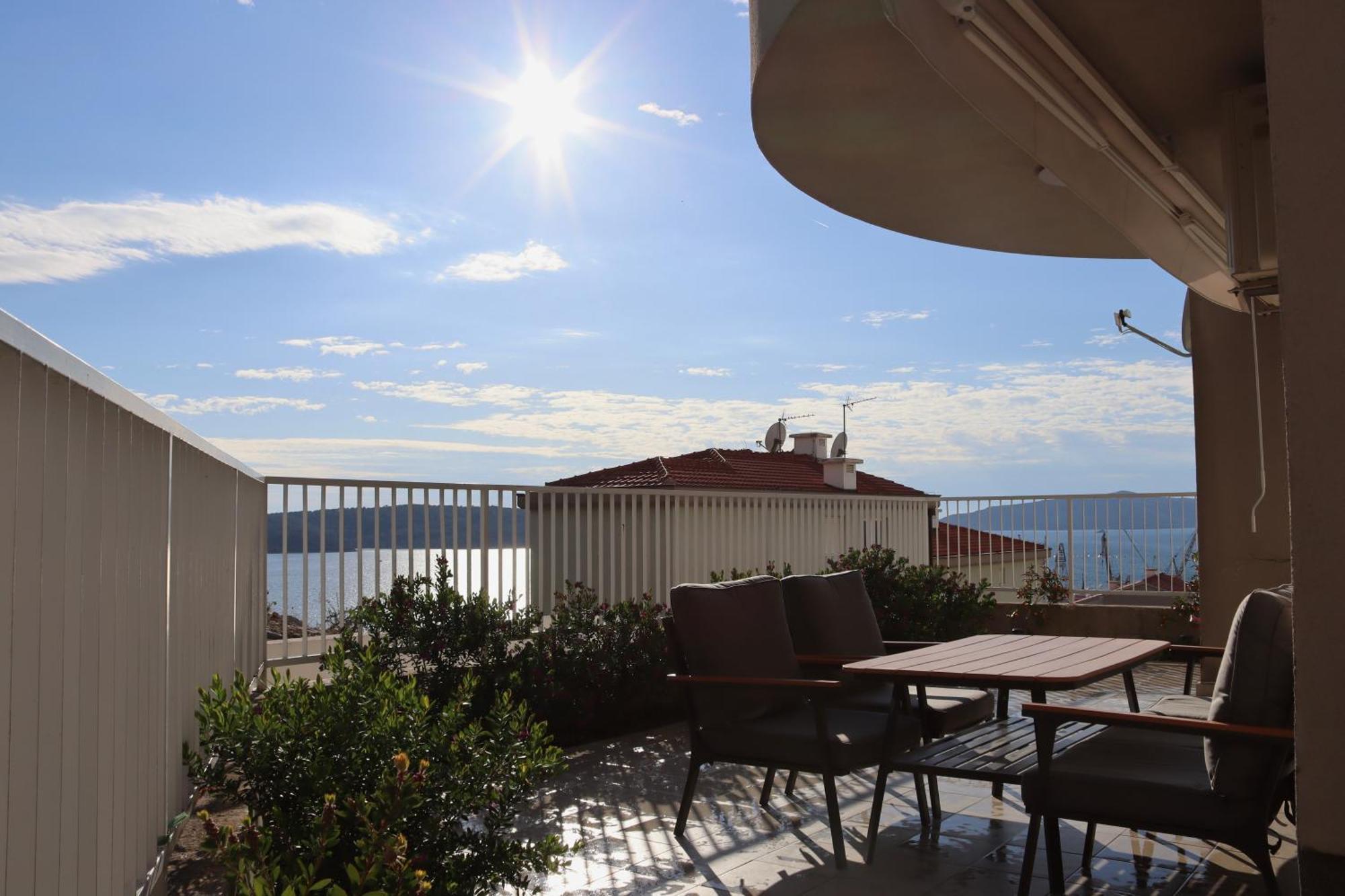 Aurora Luxury Apartment Trogir Exteriör bild